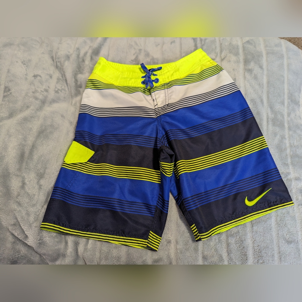 Nike blue and neon yellow boy's swim trunks Sz: M